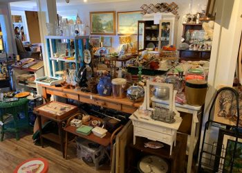 Shopping Oak Island