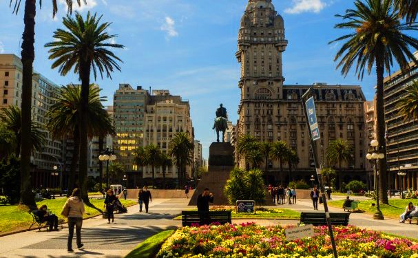 day trip from buenos aires to montevideo